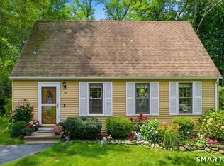 19 Maplewood Drive, East Lyme, CT 06333