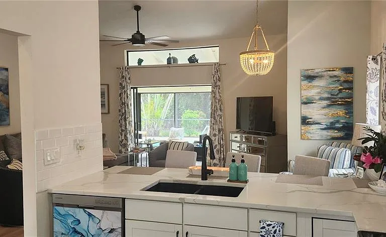 425 Fox Den Cir — Photo 11