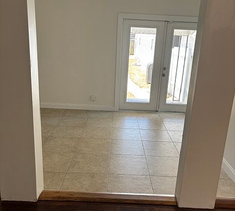 4th image of 716 High St