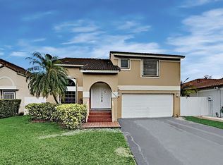 10420 SW 67th St, Doral, FL 33173