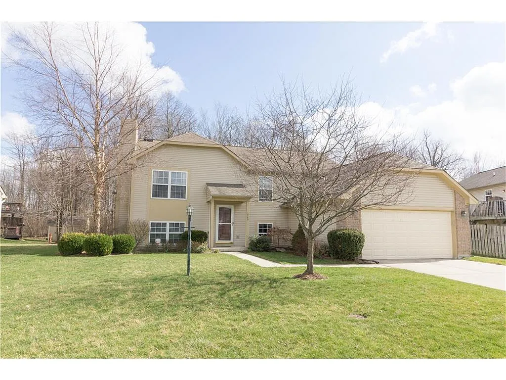 1945 Bradford Trace Way photo 1