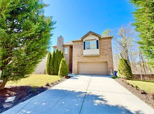 1302 Ida Woods Ln, Lawrenceville, GA 30045