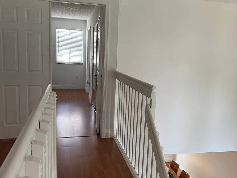 15621 SW 100th Ln — Photo 42