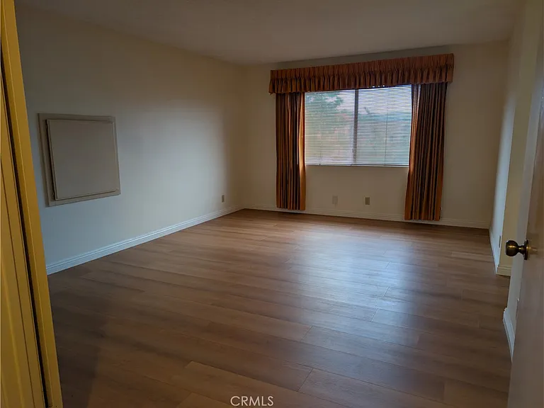 926 W Alfred Pl — Photo 19