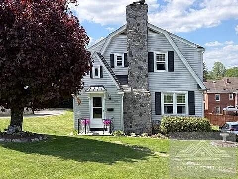 1st image of 2608 Valley View Ave