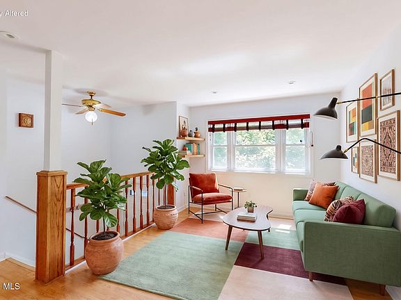 3rd image of 41 Holly Boulevard