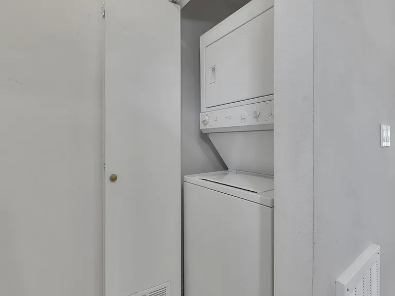 Unit Photo