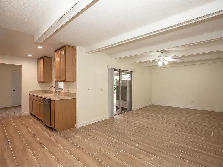 2242 King Johns Ct — Photo 6