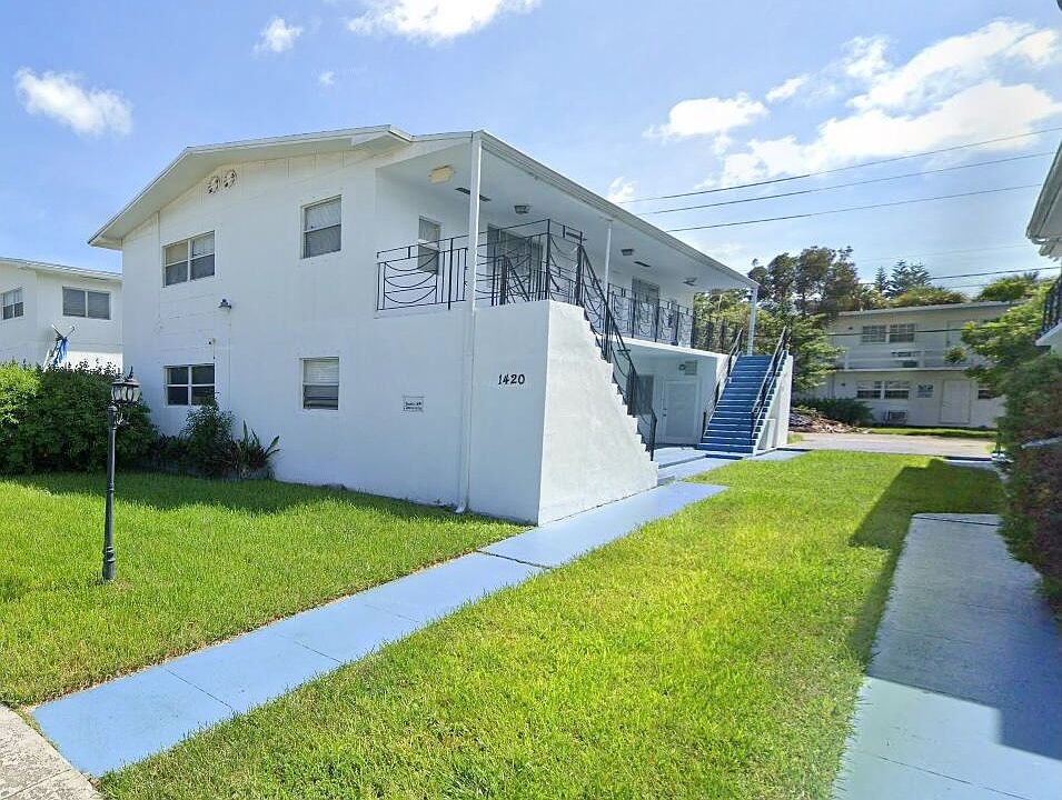 1st image of 1420 NE 171 Street