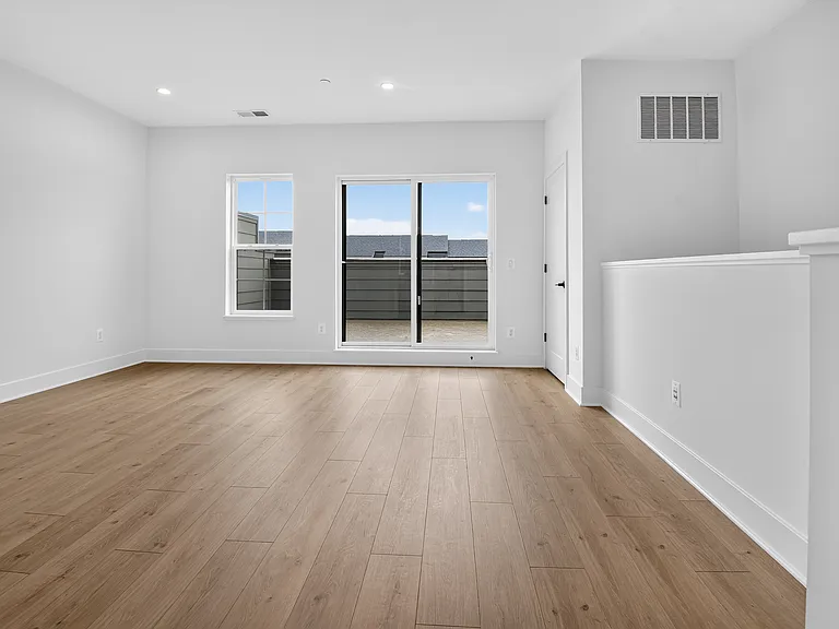 5017 Dulcet Dr — Photo 43