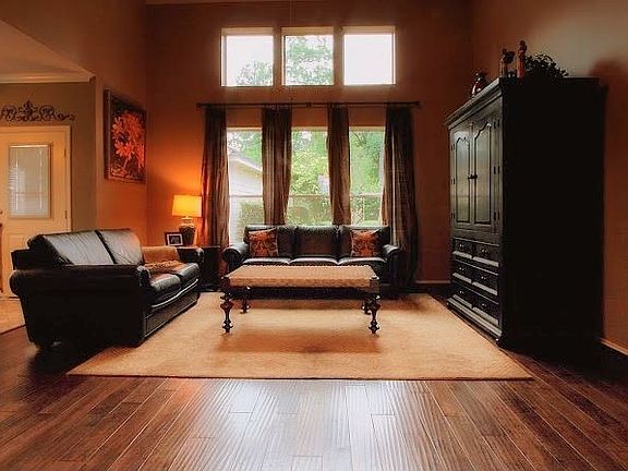 4th image of 12827 Bedford Falls Dr
