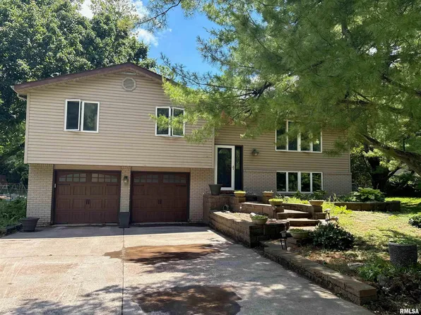 760 E Poplet Hollow Rd, Peoria, IL 61615