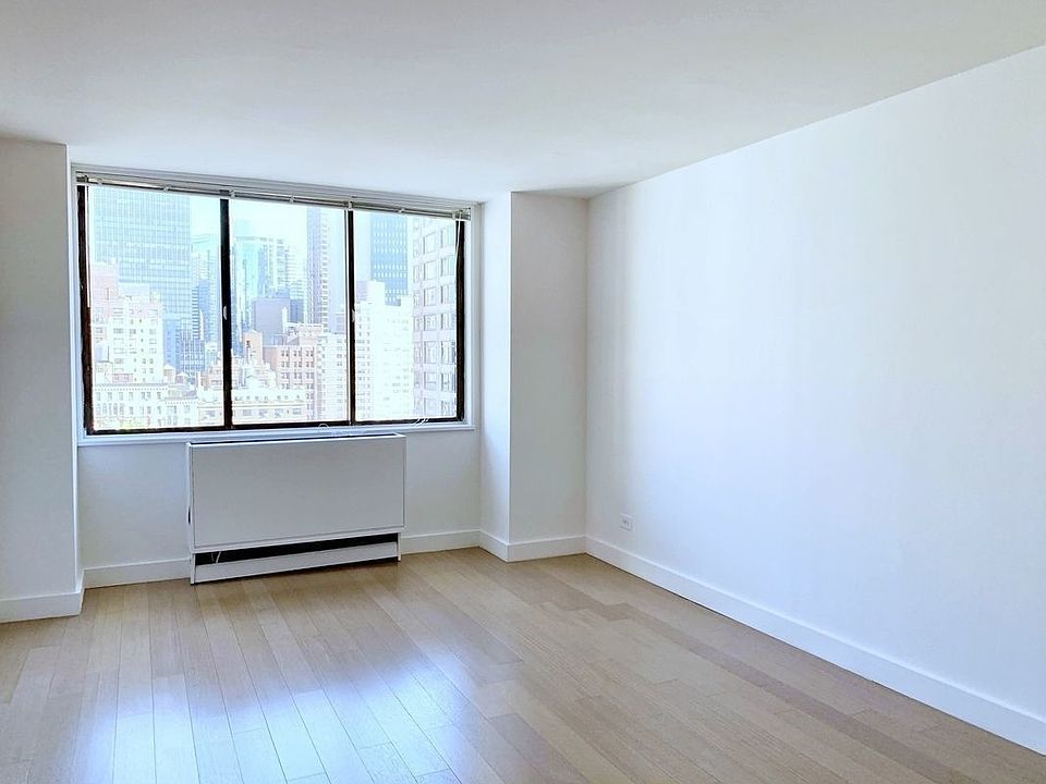 1st image of 200 E 33rd St APT 18J