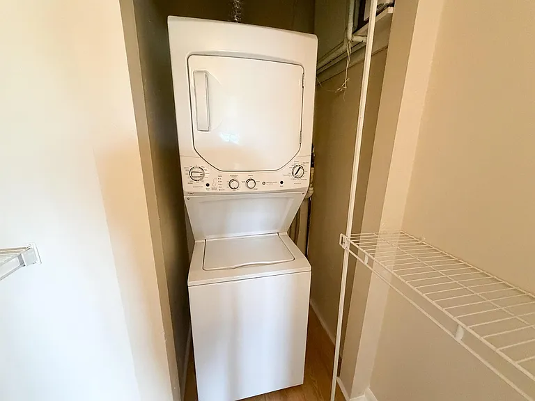 917 NE 16th Ave #16 — Photo 13