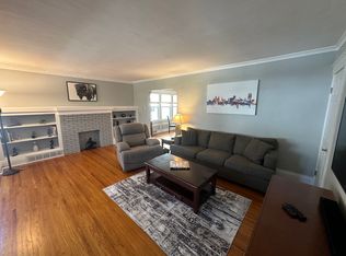 11 Henley Rd #LWR, Buffalo, NY 14216