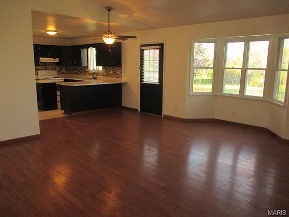 3rd image of 3500 Lone Hickory Dr