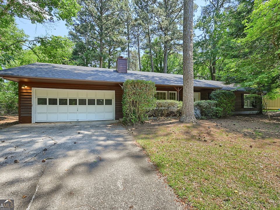 1st image of 509 River Lakeside Ln