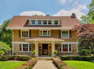 67 Janssen Pl, Kansas City, MO 64109