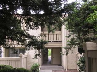 4 Las Moradas Cir, San Pablo, CA 94806