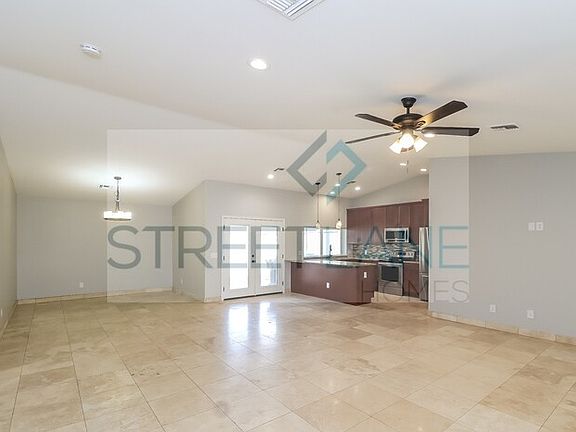 3rd image of 3020 W Charleston Ave