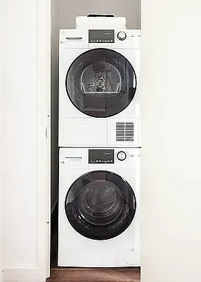 Rented by Mossanen Group | media 7