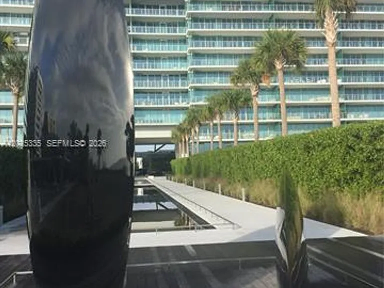 350 Ocean Dr #304N — Photo 49