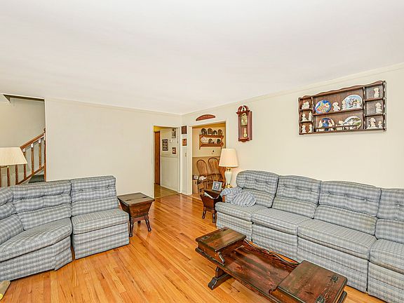 5th image of 513 Lincoln Ave