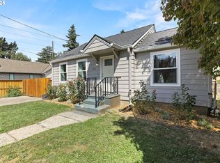 4025 SE Llewellyn St, Milwaukie, OR 97222