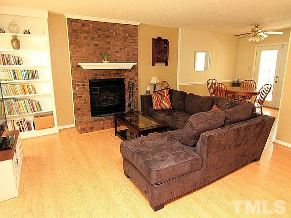 2nd image of 102 Winding Brook Dr