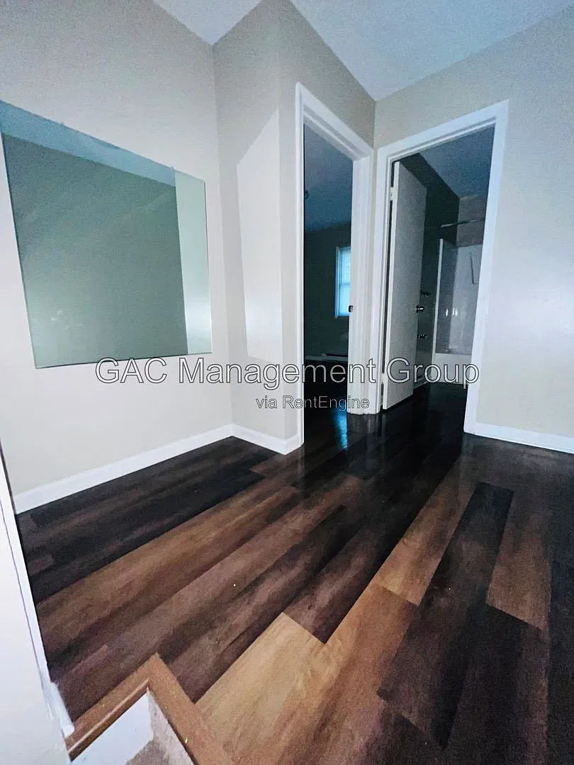 2 bed, 1.0 bath, 1000 sqft, $925 — Photo 3