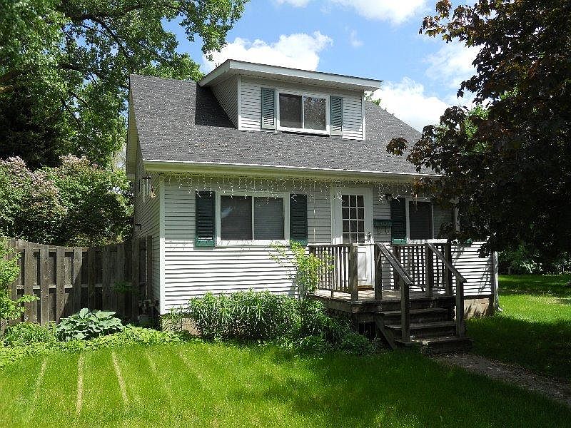 1st image of 137 Granite St