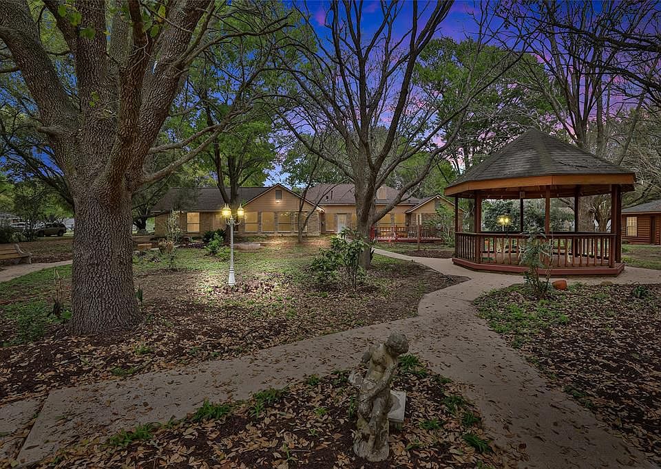 1st image of 10711 W Hidden Lake Ln