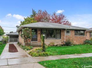 7053 W Monroe St, Niles, IL 60714