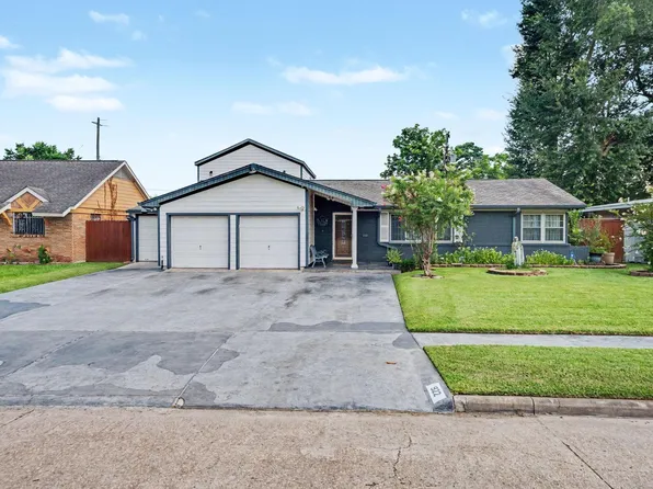 922 Peach Spring Dr, Houston, TX 77088
