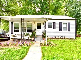 370 Marechal Ln, Florissant, MO