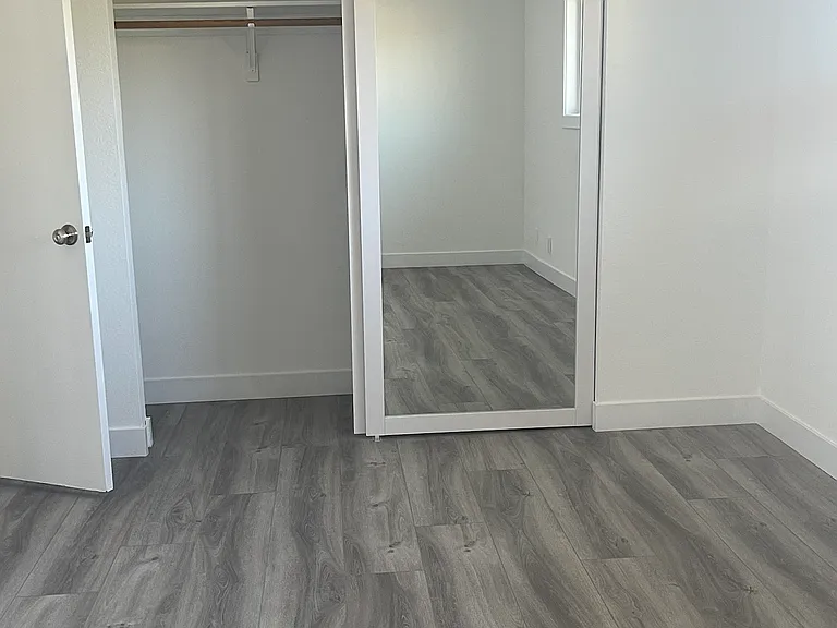 241 Washington St #4 — Photo 8