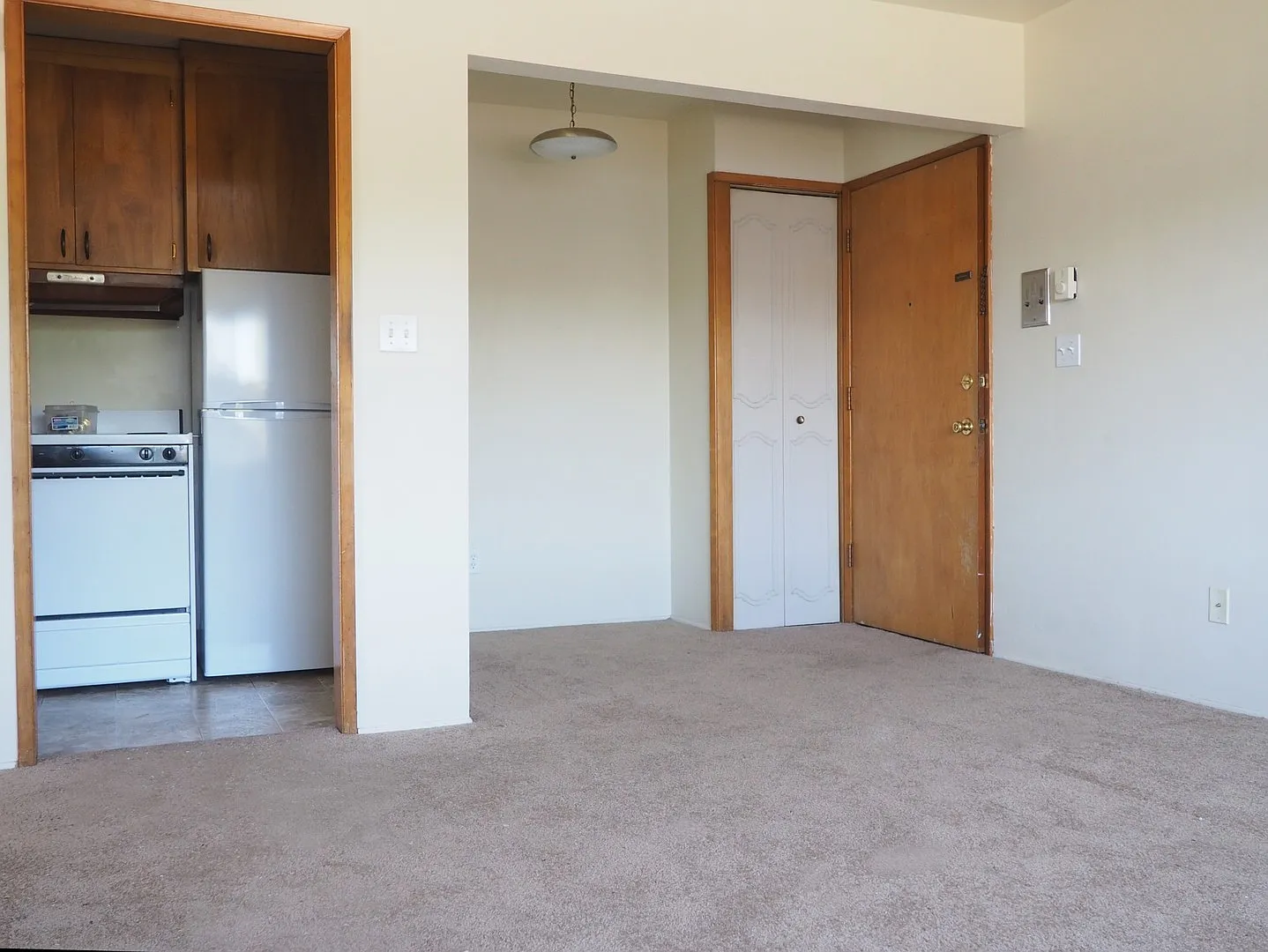 433 6th St. — Photo 3