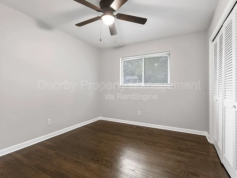 1945 Barrett Dr — Photo 14