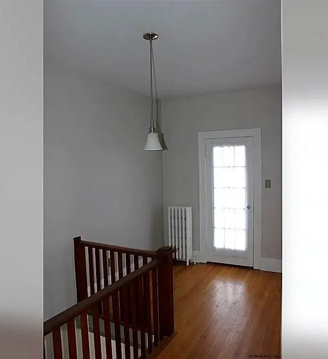 62 Forest Ave — Photo 2