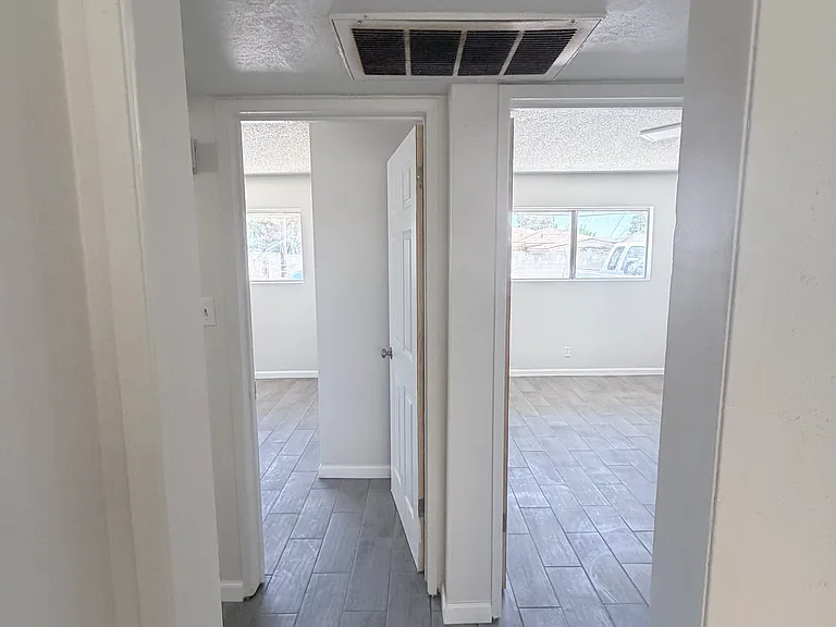 3412 N Chester Ave #C — Photo 10