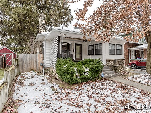 3rd image of 306 Valley Ave NW