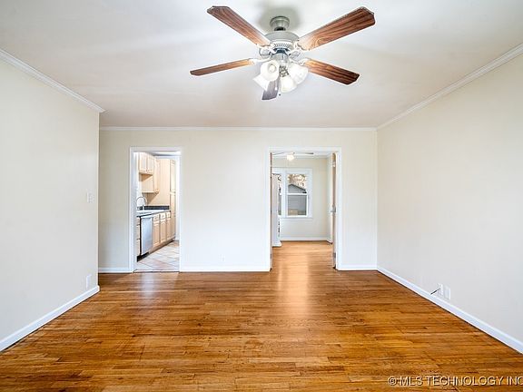 2nd image of 1008 E McKinley Ave