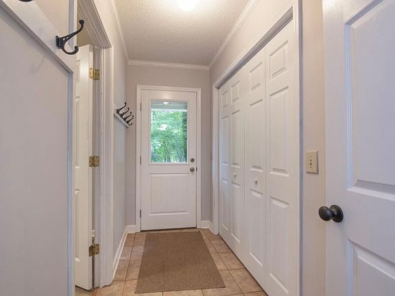 5th image of 5059 Peach Mountain Cir