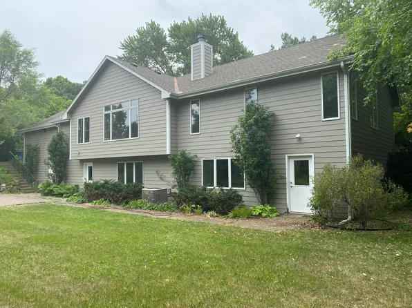 4626 Linnea Ln, Minnetonka, MN 55345