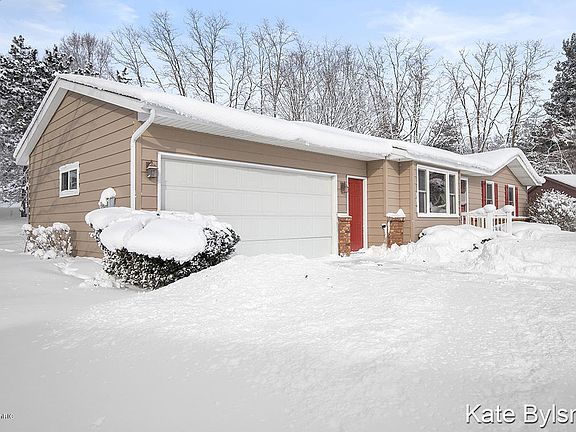 3rd image of 1532 Cloverly Ct NW