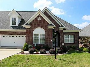 215 Patton Dr, Aliquippa, PA 15001