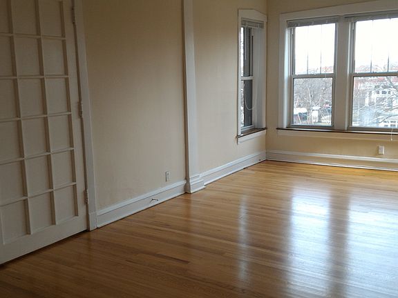 Living Room Pic 2