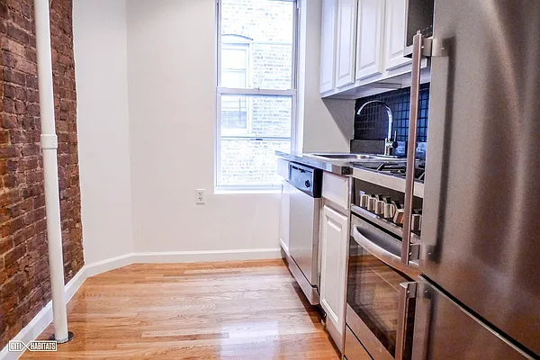 Rented by Citi Habitats | media 10