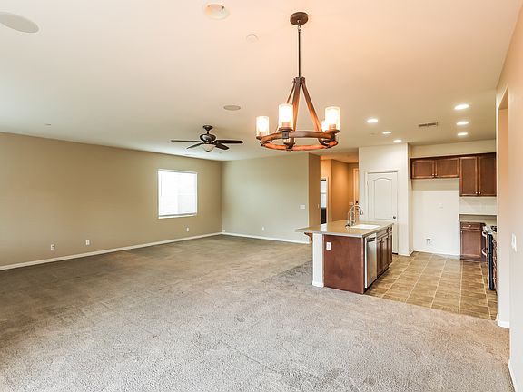 3rd image of 37182 Sierra Grove Dr