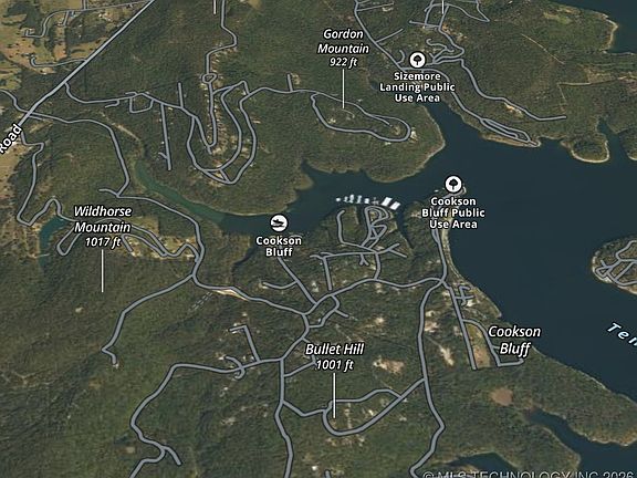 3rd image of Red Fox Rd